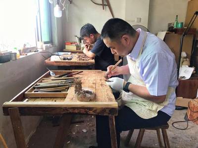 匠心筑夢，示范引領——萬少君工藝美術品設計工作室工匠示范基地與收藏品鑒定評估服務